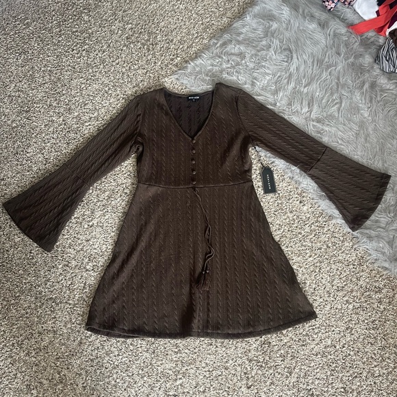 Max + Ash Brown Flare Sleeve Knit Dress - Picture 2 of 10